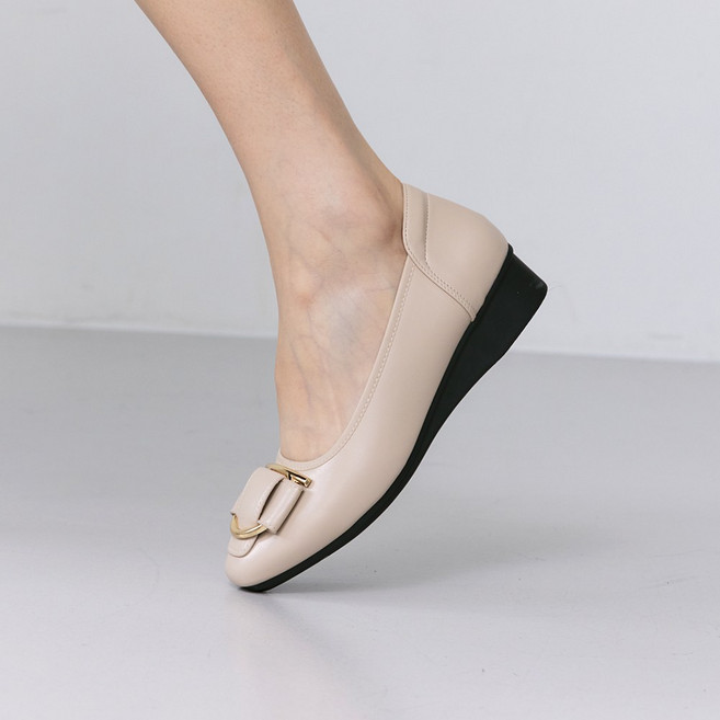 슈리오 여성 심플 포인트 데일리 로퍼 4cm