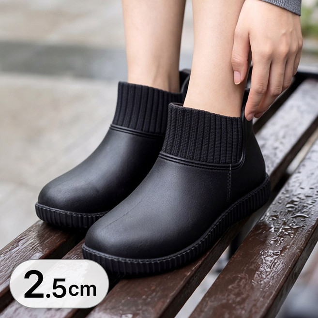 라뷰드 여성 미끄럼방지 숏 레인부츠 여름 장마 데일리 키높이 장화 발편한 가벼운 방수 신발 우천용 패션 필수템 슈즈 2.5cm