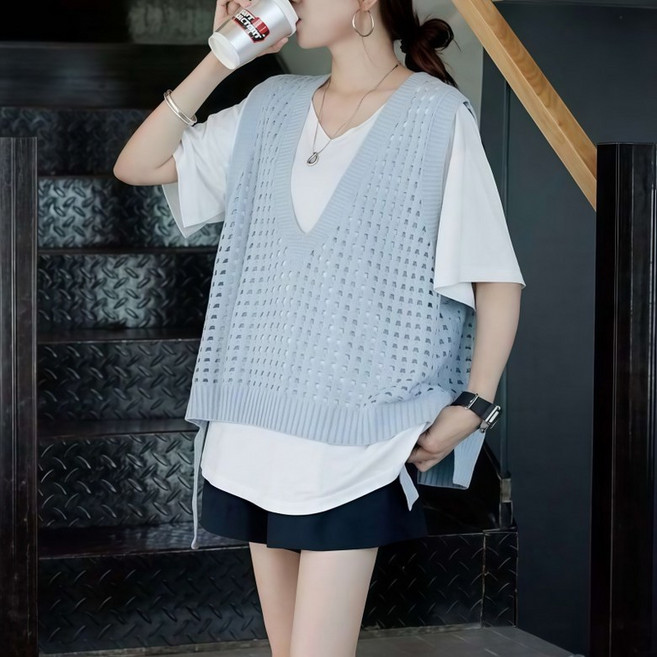 Makone 여성 V넥 솔리드 펀칭 민소매 티셔츠 데일리 루즈핏 니트 조끼