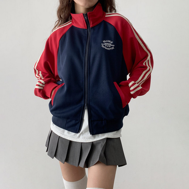 캐주얼 투웨이 라인 배색 집업 (2color) // 아방 투웨이 집업 스트라이프 패턴&배색 루즈한핏 집업 데일리룩 캐주얼룩 멋진룩 힙한룩 Y2K 유니크룩 (HI-4192)