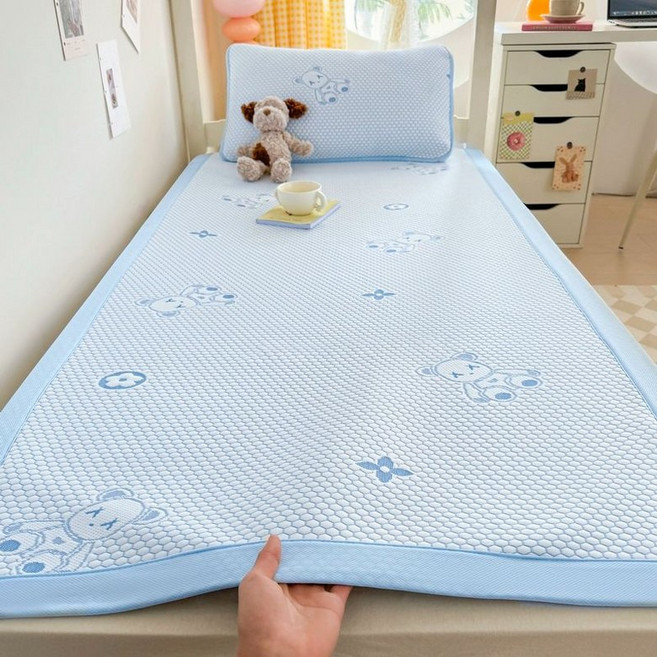 싹템스토리 냉각패드 쿨패드 이불 침대 냉감 깔개, 포옹곰-블루