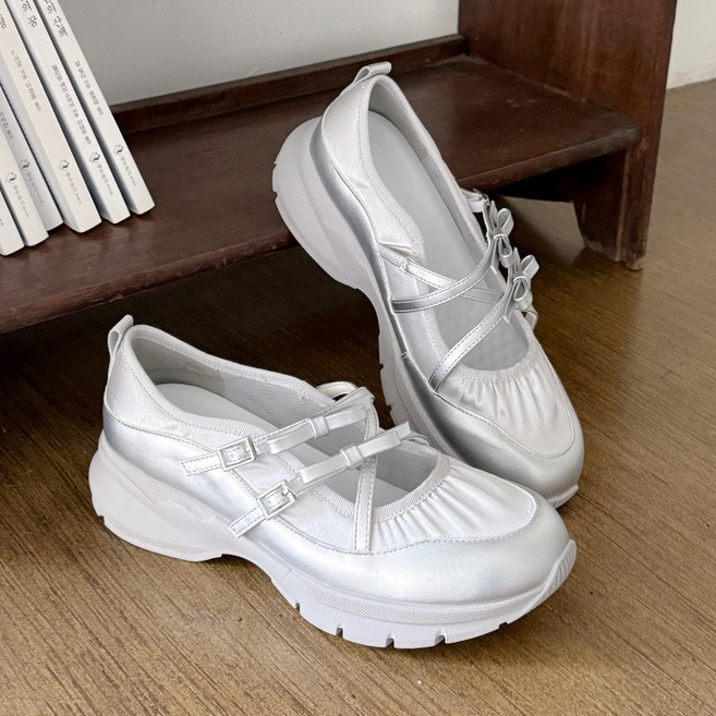 슈뿐 발레코어 리본 스트랩 메리제인 통굽 스니커즈 플랫폼 로퍼 발편한 운동화