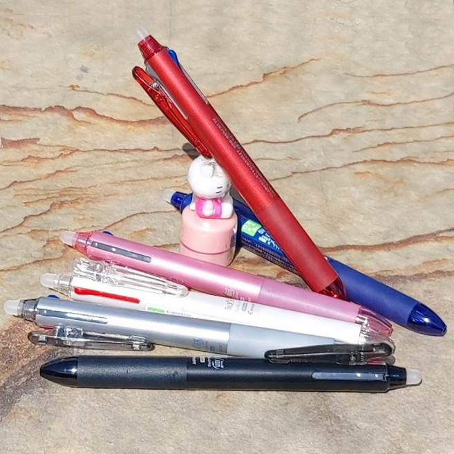 파이롯트 지워지는 볼펜 프릭션 볼 노크 0.5mm Slim 3색 멀티펜, 1개, 랜덤발송