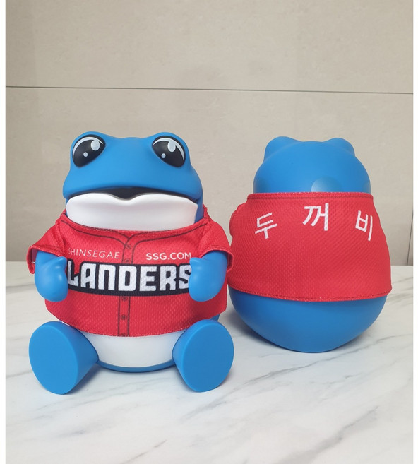 [한정판]진로이즈백 굿즈 프로야구 SSG 랜더스(LANDERS) 유니폼 입은 두꺼비 두껍상회 인천상륙, SSG랜더스 유니폼 입은 두꺼비, 1개
