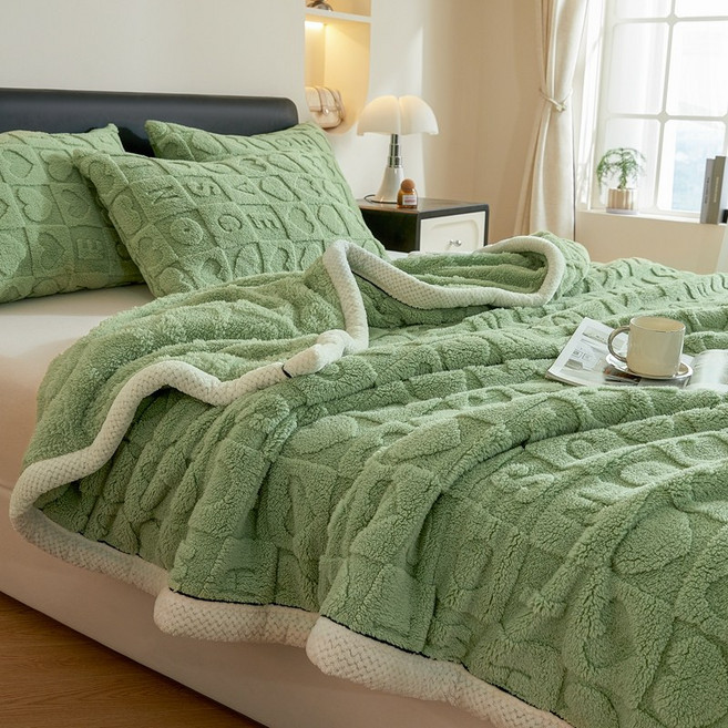 탑솜 극세사 담요겨울 침대 및 소파 겸용 보온 담요입니다