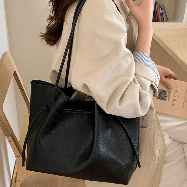 여성용 데일리대용량 레더 토트백 크로스백