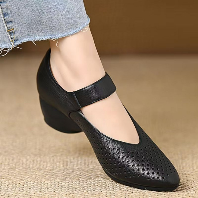 용태원 여성 펀칭 펌프스 미들힐 단화 웨지 슈즈 Y122-522