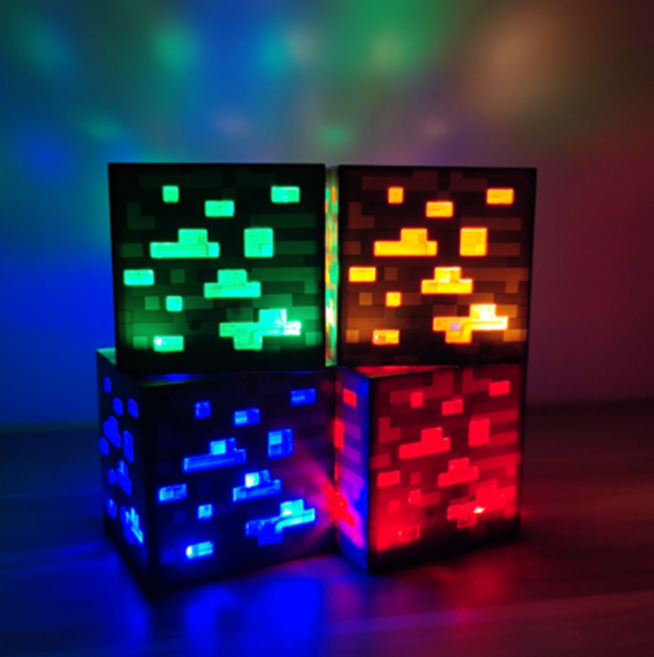 [KC인증] 마인크래프트 다이아몬드 칼 검 곡괭이 삽 무기 3종 도구 활 피규어, 골드스톤 무드등, 1개