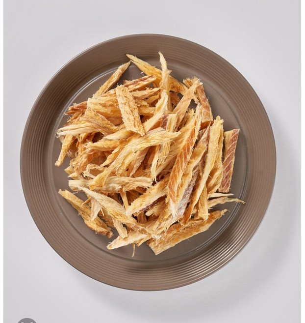 용대리 최상급 황태채 뽀얀 국물이 우러나는 구수한 샛노랑 북어채 노랑태 황태 강원도 북어국 마른반찬 다시용 북어포 황태포 술안주, 1kg, 1개