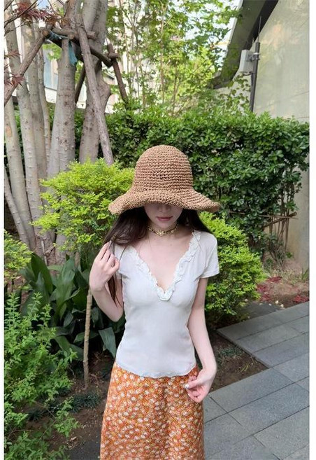 夏季時尚深V領木耳邊顯瘦修身短袖T恤