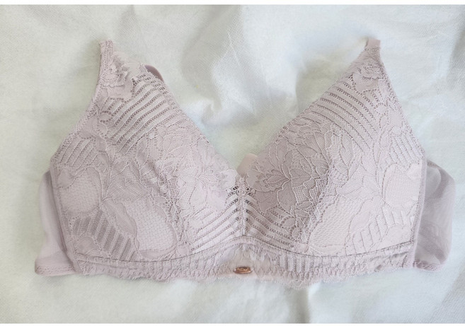 트라이엄프 여성 레이스 브라 80A [B급]