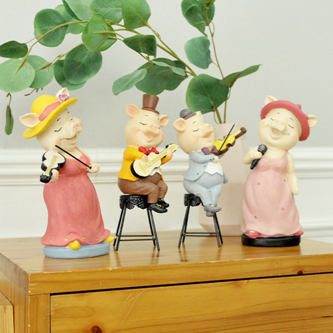 데일리데코 합주 연주하는 돼지 장식 세트, 연주