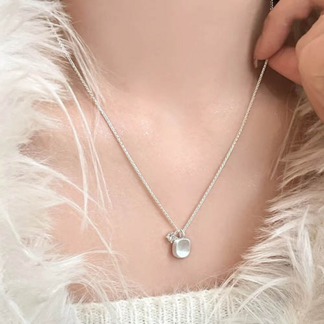 티큐 여성 스퀘어 장미 플라워 양면 팬던트 큐빅 목걸이 A2337