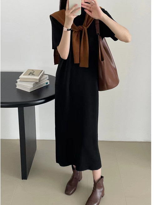 영메이 YM23391 여성 간절기 캐주얼 베이직 단색 반팔 하이넥 하프 터틀넥 목폴라 니트 일자 롱원피스