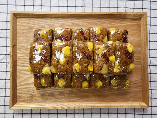 [종로떡방앗간] 햇밤 약식 약밥 밤을 듬뿍 넣은 영양떡, 햇밤 약식 약밥 밤을 듬뿍 넣은 영양떡 10개, 100g, 10개