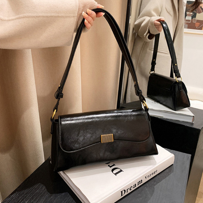 여성 데일리 크로스 숄더백 바게트백 패션 가방