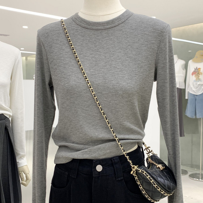 소노바 베이직 라운드넥 슬림핏 가을이너 스판 긴팔 티셔츠