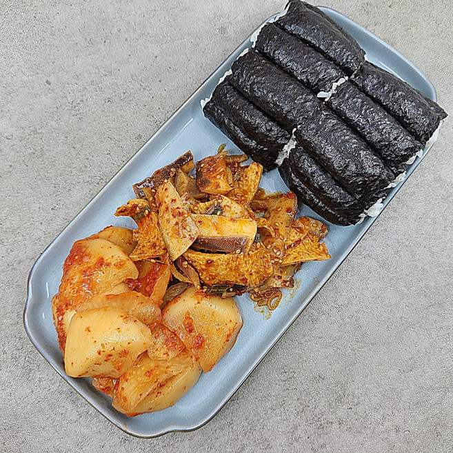 통영 충무김밥 택배 석박지 무김치 오징어무침 통영김밥, 1세트, 300g