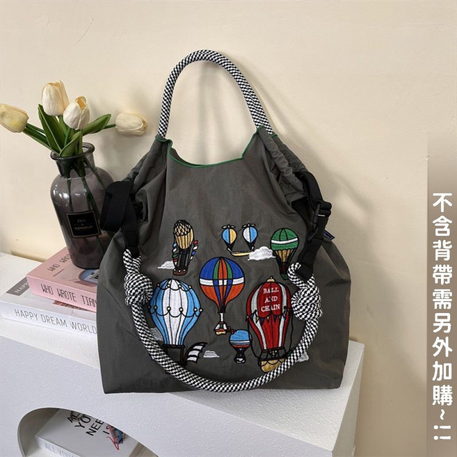 日系刺繡包 側背包女 小包包 手提包 水桶包 手拿包, 深灰熱氣球-中, 深灰