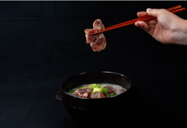 한우 스지/도가니탕 총4인분 우부장돈대리 한우보양식 국내산100% 무첨가 무색소, 1.1kg, 2개