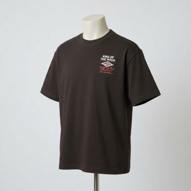 [엄브로] HBL 킹 오브 더 피치 반팔 티셔츠 DARK CHARCOAL UR121CRS24 DCH0