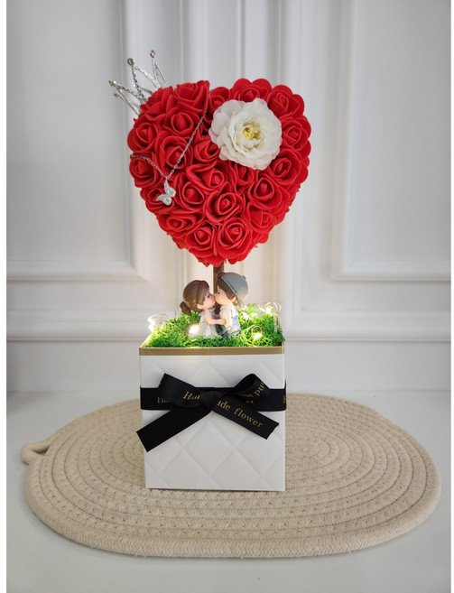 결혼기념일 로맨틱 하트 트리, 레드