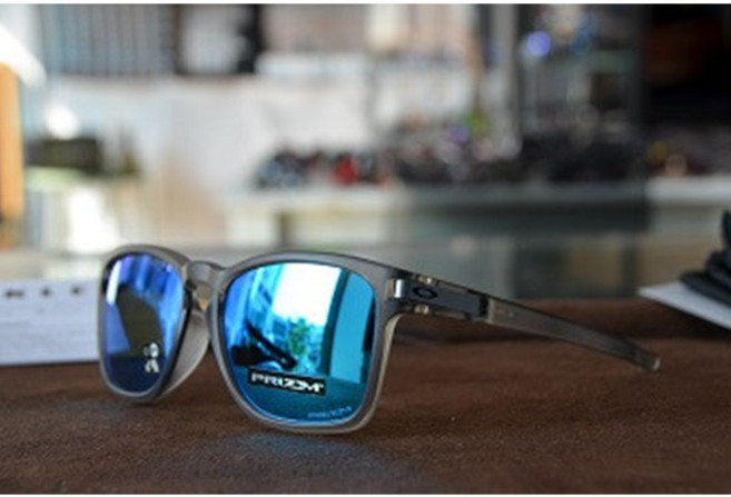 오클리 OO9358 12 55 래치 SQ 프리즘 사파이어 선글라스