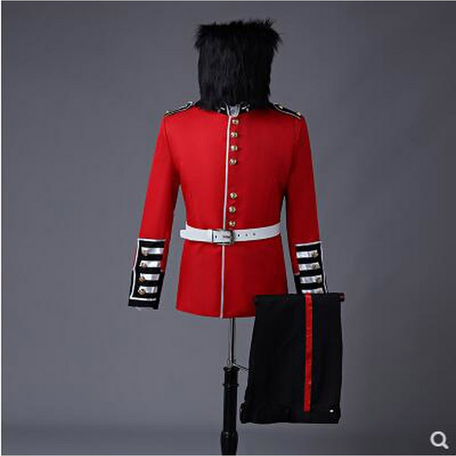 영국 병정 복장 호두까기인형 의상 의장대 공연 왕실 근위대