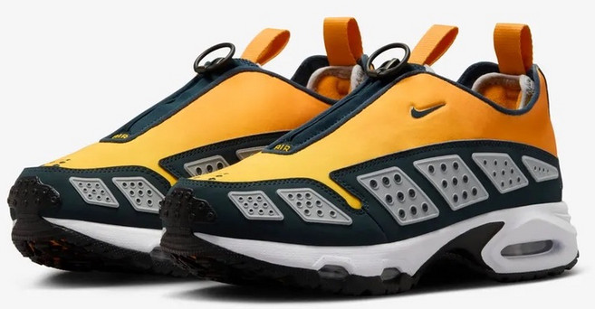 영원창고 나이키 에어맥스 SNDR 캐년 골드 앤 딥 오션