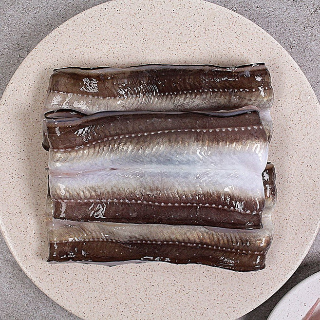 통영 산지직송 자연산 손질 바다장어 특대 + 소스2종, 1개, 특대 2kg (2-4미)