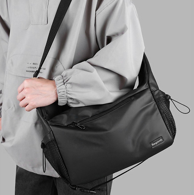 레이븐 대용량 남녀 라인 방수 메신저 크로스백 커플 데일리