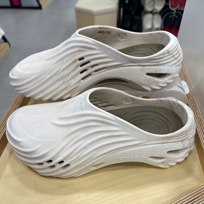 [크록스 정품] 에코웨이브 (샌드 마블) 211811-2Y3 - NC백화점 불광점