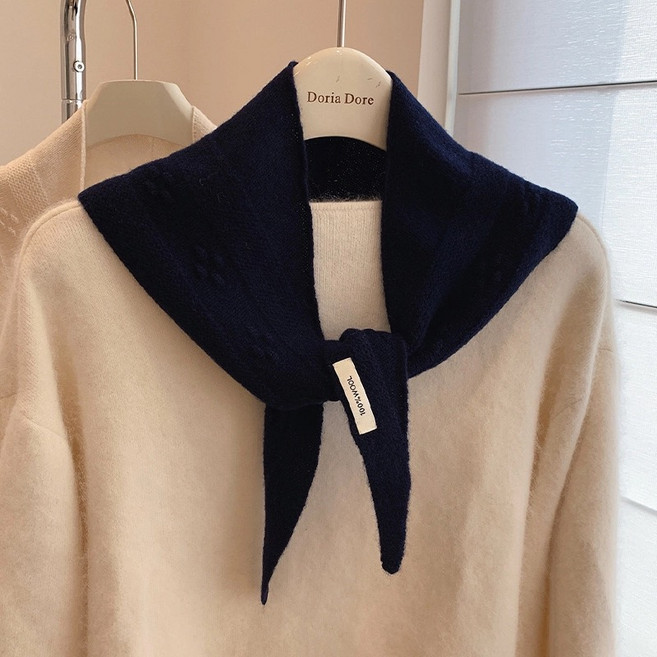 젬버트 여성 고급 부드러운 꽈배기 울100% 니트 숄 삼각 스카프 머플러