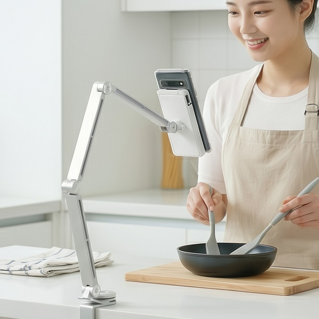 맥세이프 마그네틱 핸드폰 자바라 거치대 누워서 유튜브 침대 항공샷 수직 촬영, 집게형, 실버