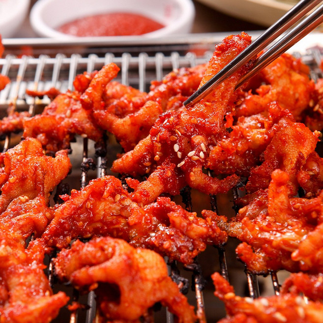 직화구이 무뼈닭발 간편조리 매운 불닭발 숯불닭발 국내산 닭사용, 250g, 4개