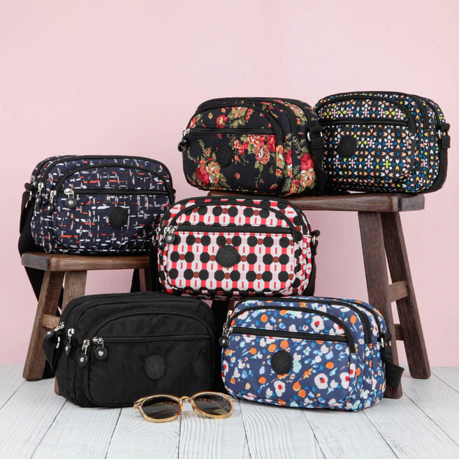 중년 여성 미니 크로스백 나들이 외출 플라워 꽃무늬 가방