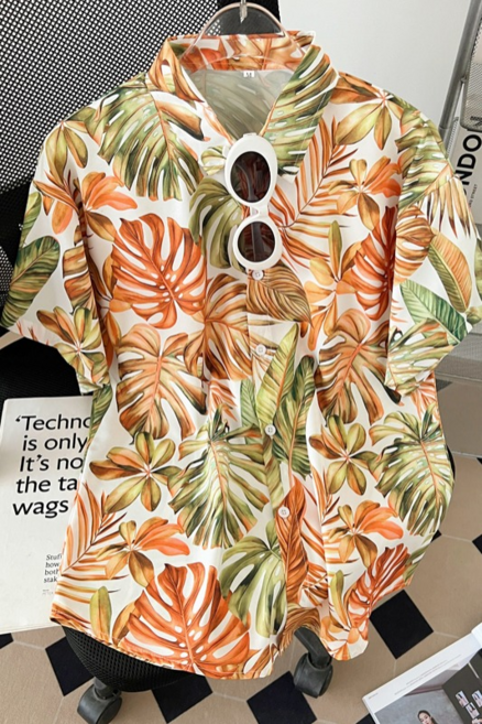 男女款夏威夷花卉短袖襯衫，寬鬆版型，適合沙灘及潑水節穿搭