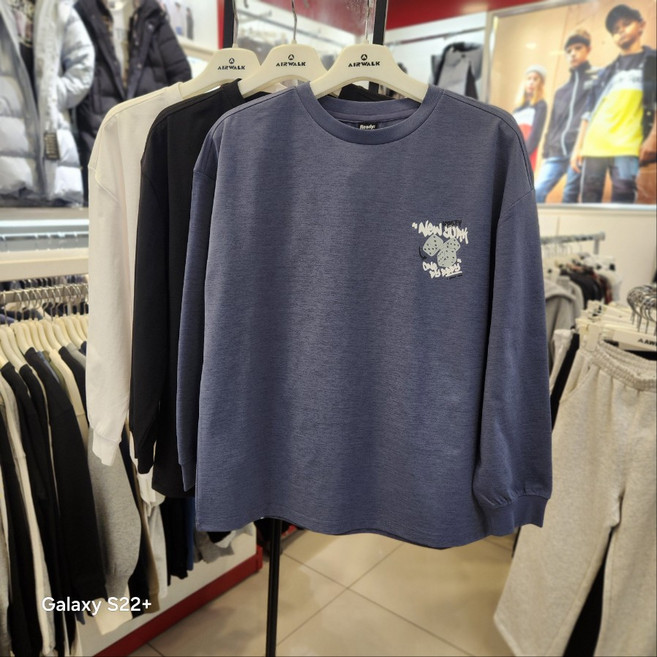 [에어워크주니어] 인천점 @@에어워크주니어 봄신상품@@얇은 긴팔 라운드티셔츠 @@사계절 착용@@가능한 긴팔티셔츠 레이어드 하기 좋은 아이템