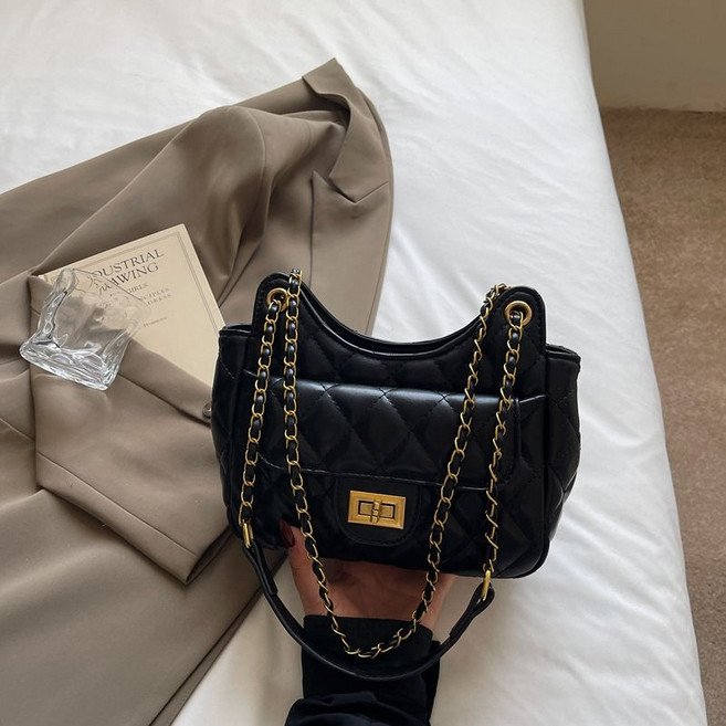 BLACK k7크로스백 여성 퀼팅 체인 겨드랑이백 스퀘어백 체인백 숄더백