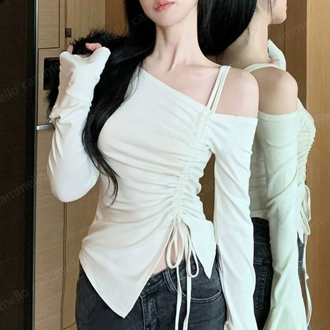 cammello 사선트임 포인트 원숄더 셔링 긴팔티 슬림핏 나팔소매 여리여리 긴팔 티셔츠