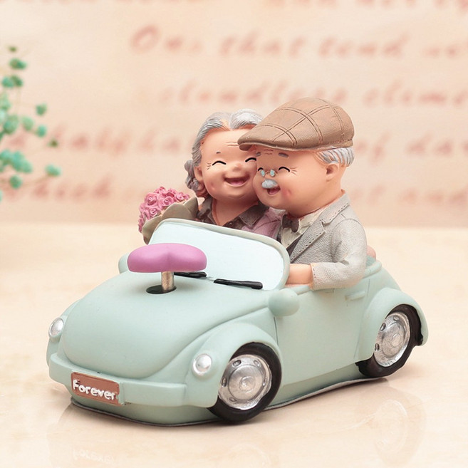 루캔필 행복한 노부부 피규어 인테리어 장식 소품 인형, 자동차