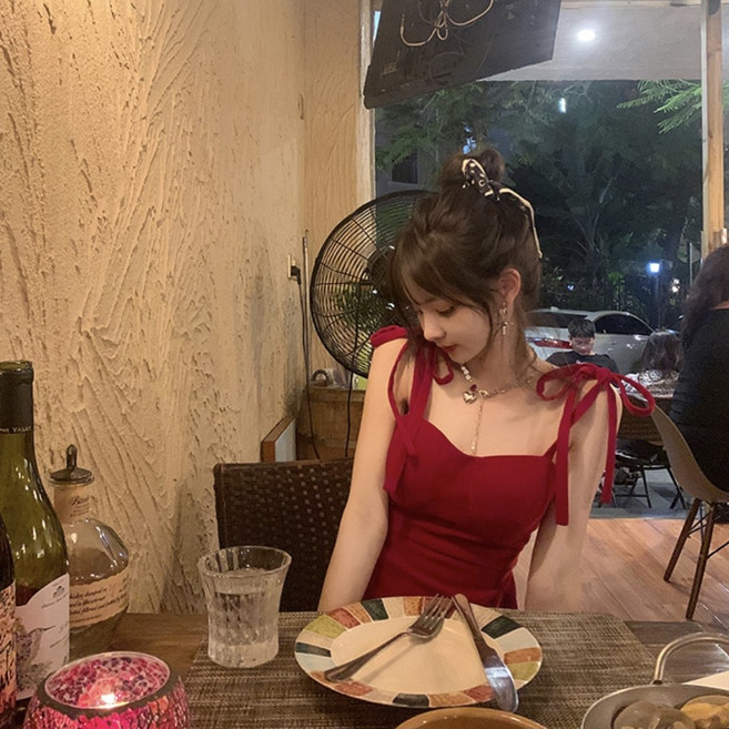 우아니 스웨이드 숄더 스트랩 캡내장 미니원피스
