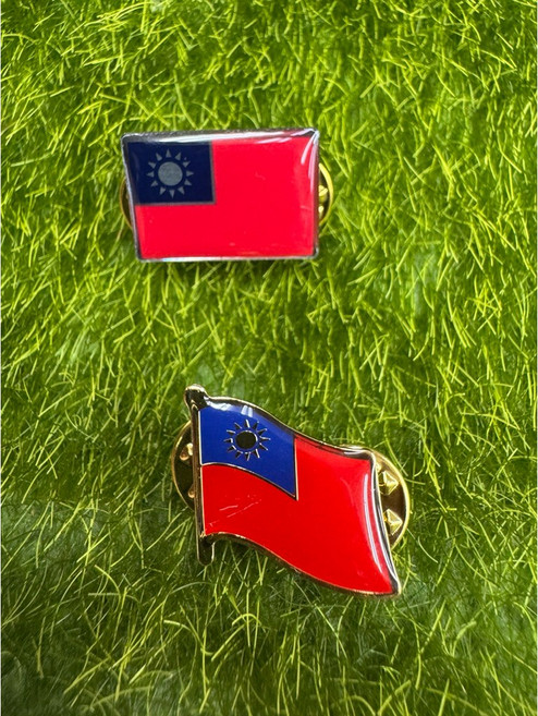 祥暉三軍百貨 台灣國旗徽章, 飄國旗2*2cm, 1件