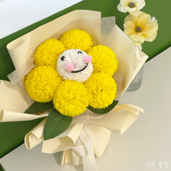 오브꽃스 비누꽃다발 졸업식 졸업 인형꽃다발 학예회 킨더조이꽃다발 스마일 폼폼 비누 꽃다발 옐로우, 1개, 스마일폼폼 옐로우