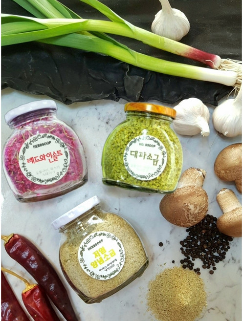 캠핑여행 소금 3종 (저염 양념소금 숯불구이 스테이크 캠핑음식 숯불바베큐 고기기름장 조미료대용 돌찬치 결혼식 모임답례품), 3개, 200g