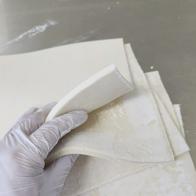 생수제비반죽 2.5kgX1봉 쌀밀가루 반죽 부드럽고 속편한 수제비, 2.5kg, 1개