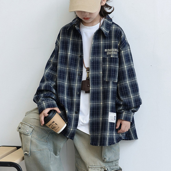 UPPERCUT 주니어 봄가을 오버핏 등판 자수 레터링 체크 남방 초등학생 여아 남아 공용 간절기 아우터형 셔츠 데일리룩