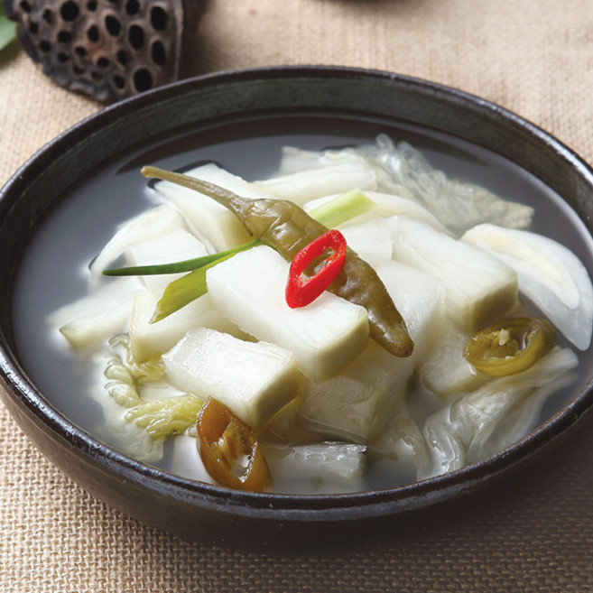 자연미가 배추 동치미 대용량 /맛있는 물김치 이정식품 해썹인증안전먹거리, 1개, 2.3kg