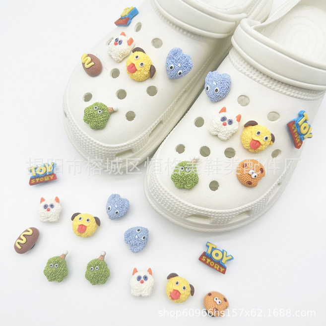 2026新款洞洞鞋配飾商場同款花束鞋花智必星鞋釦鞋飾品高級感鞋花