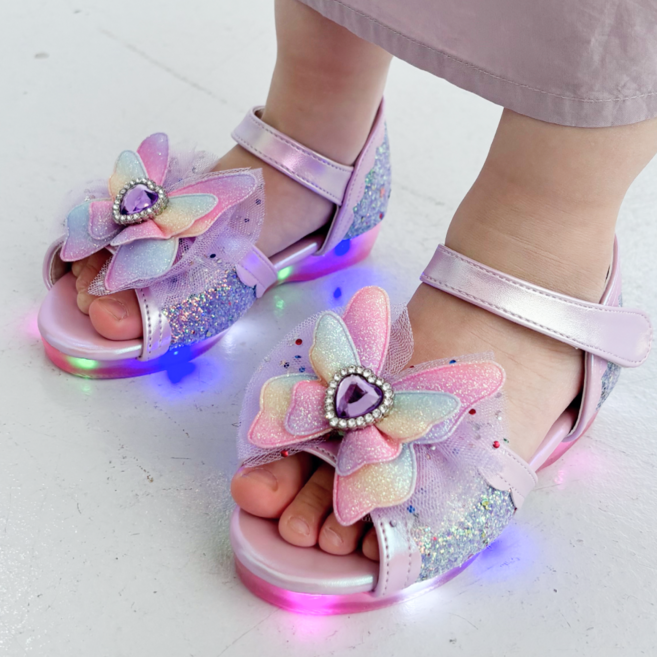 FROMBEBE 프롬베베 여아용 레이 무지개 나비 LED 공주 샌들